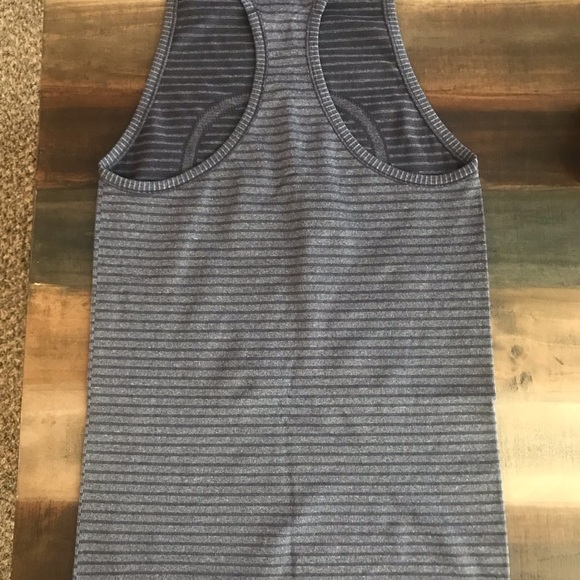 EUC Lululemon High Neck Swiftly Tech Racerback Tank - Picture 2 of 7